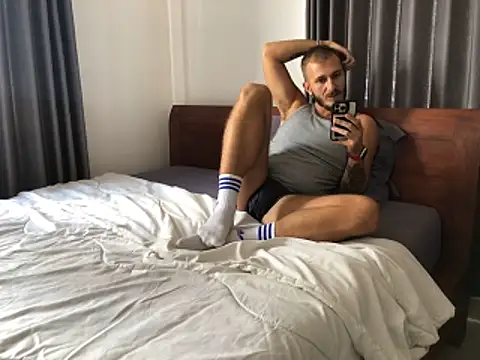 mrmaxiy online show from November 4, 2:34 am