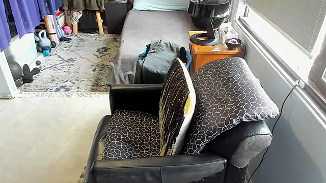 Snapshot of CassiusJohnson chatting on October 30, 3:08 am CassiusJohnson online show from October 30, 3:08 am