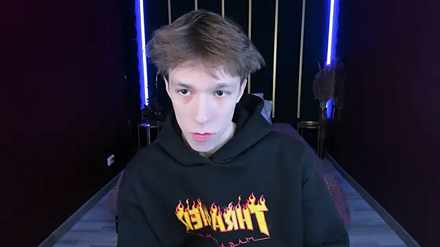 MarkBranston online show from December 16, 9:00 pm