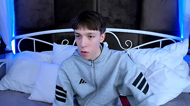 MarkBranston online show from November 23, 10:48 am