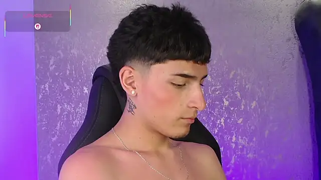 MateoMitchell online show from December 1, 5:21 am