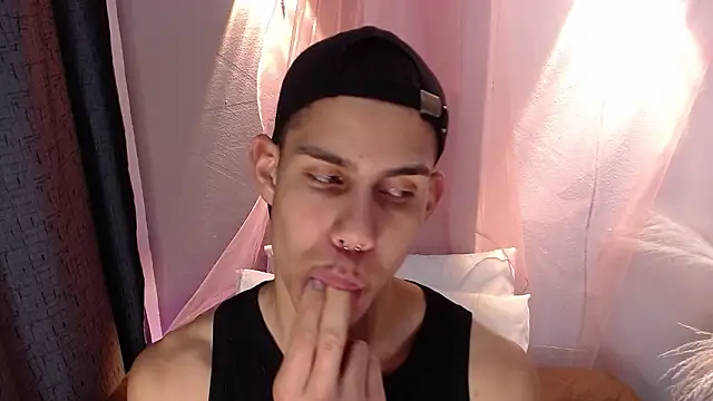 samirscott online show from March 11, 12:23 pm