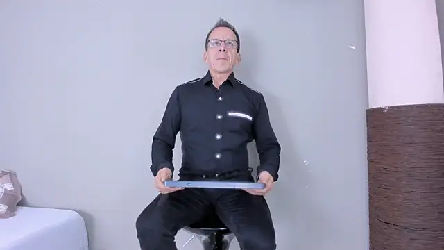  axelking  online show from November 10, 11:48 am