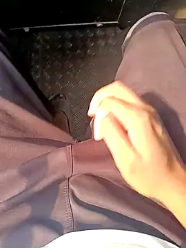 hemcrazy online show from November 17, 4:04 am