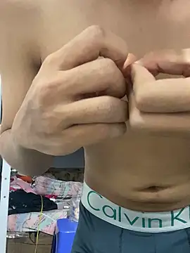 Boyshuaaa online show from October 5, 12:20 pm