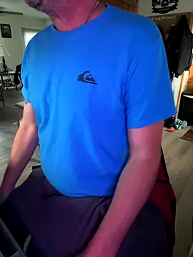 smkbustr online show from November 6, 8:45 pm