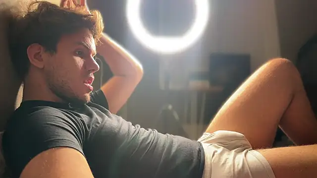 mynameischris online show from October 18, 9:09 pm