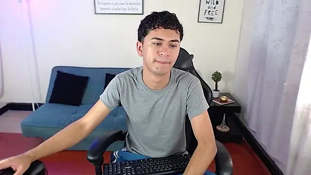 Alancum7 online show from July 4, 1:36 pm