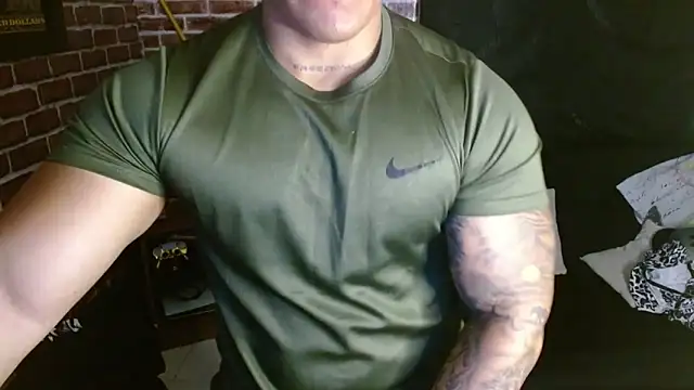 jordan bigcock  online show from February 2, 10:40 pm