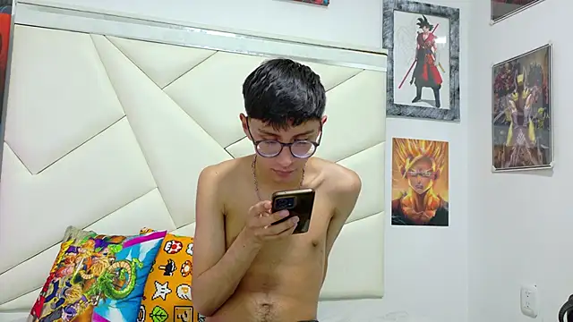 TWINK JOSS online show from October 24, 7:48 pm