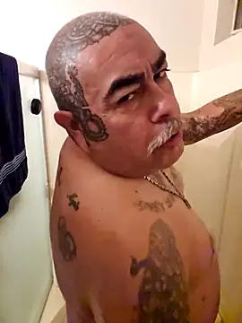 B1GLO online show from December 15, 1:57 am