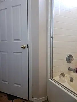 B1GLO online show from March 3, 9:43 pm