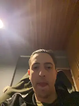 Asimako online show from December 13, 9:32 pm