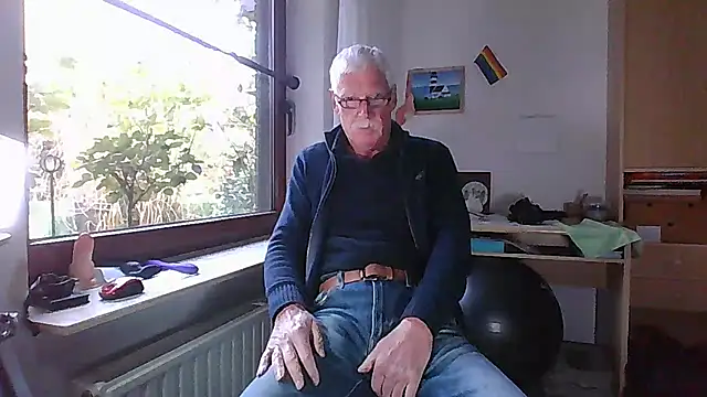 super-snoopy online show from October 5, 8:29 am