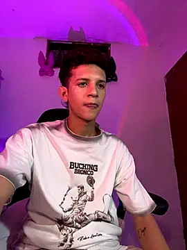 tylernova online show from October 27, 5:54 am