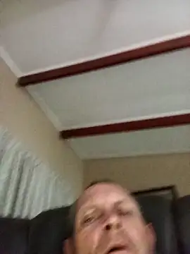 Snapshot of LyrateMarathon chatting on October 23, 6:55 pm LyrateMarathon online show from October 23, 6:55 pm