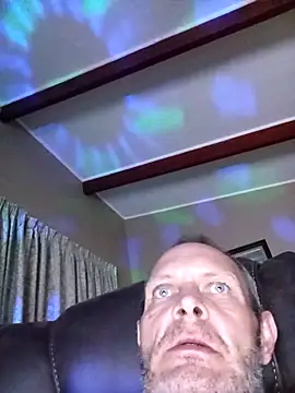 Snapshot of LyrateMarathon chatting on October 25, 6:20 pm LyrateMarathon online show from October 25, 6:20 pm