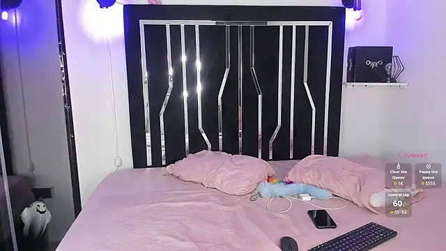 Iam criss09 online show from October 31, 3:41 am