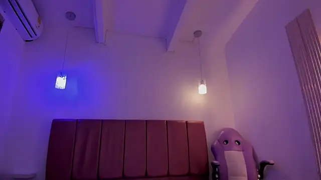 Iam criss09 online show from December 5, 4:19 am