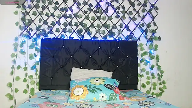 Snapshot of Angel_LatinGuy chatting on October 30, 7:15 pm Angel LatinGuy online show from October 30, 7:15 pm