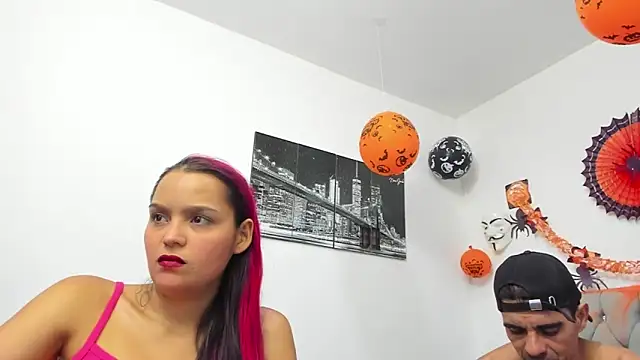 Sofi And Santy online show from October 18, 1:32 am