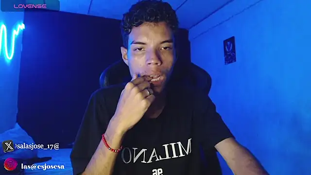 jhojan foxxx  online show from November 30, 8:44 pm