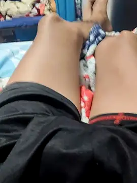 Rayangiss online show from March 13, 3:52 pm