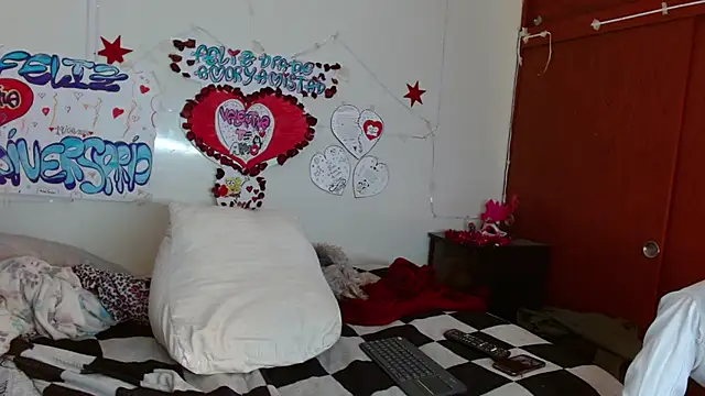 picante70  online show from February 12, 11:16 am