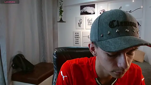 AmethystShadow17 online show from December 2, 4:21 pm