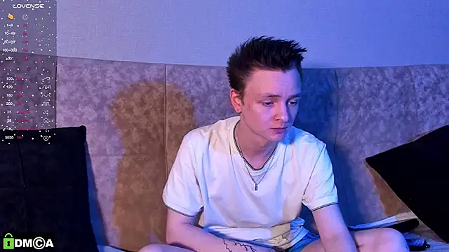 Logan mett online show from November 8, 4:10 pm