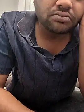 Akki19989 online show from October 31, 8:45 pm