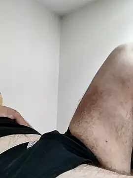 nicolaspgarnier online show from October 19, 7:33 am