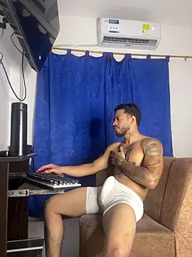 Kylian Alessandro online show from December 20, 6:31 am