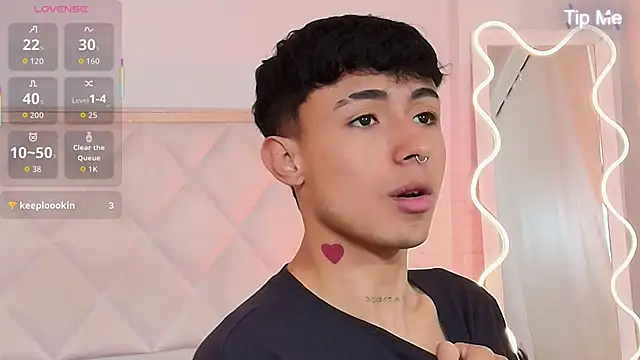 AZIEL TAY online show from October 25, 11:56 am