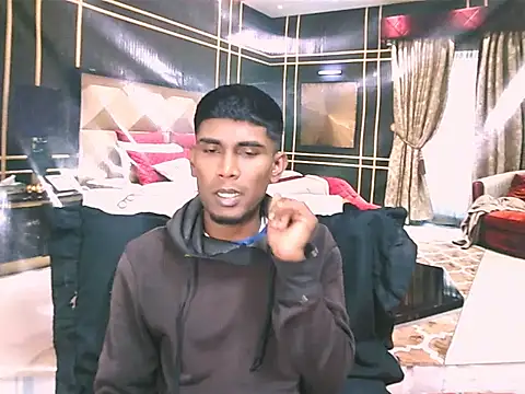 IndianThuggin online show from June 17, 6:20 pm