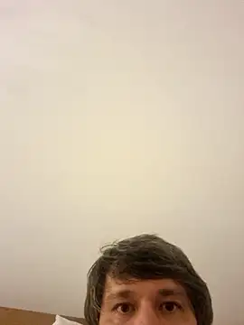 Snapshot of londonutr chatting on October 19, 10:35 pm londonutr online show from October 19, 10:35 pm