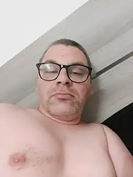 Snapshot of fredo75000 chatting on October 18, 9:42 pm fredo75000 online show from October 18, 9:42 pm