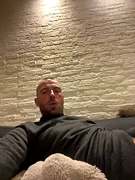 Rotteei1 online show from November 20, 5:45 pm