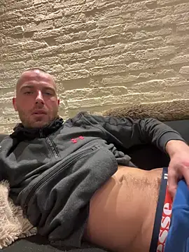 Rotteei1 online show from February 10, 9:52 pm