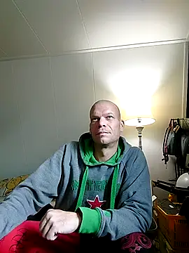 Kinky Play1 online show from October 19, 7:22 am