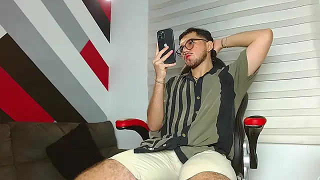 Zac Golden online show from January 5, 11:52 pm