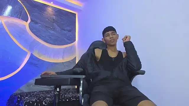 Sex Boy 33  online show from November 30, 4:58 am