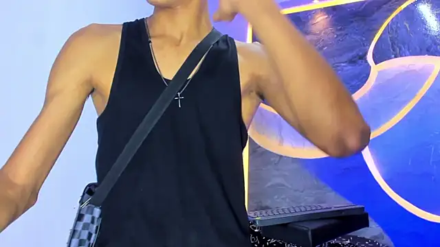 Sex Boy 33  online show from December 4, 4:41 am