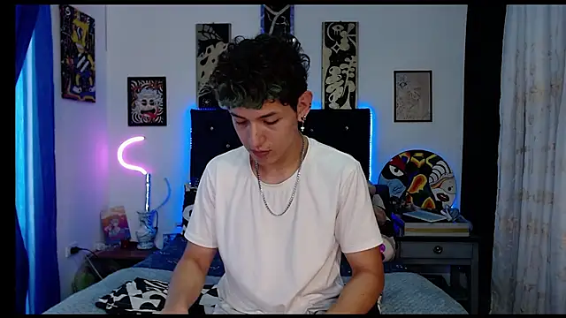 Yorsamm and friends online show from October 29, 6:44 pm