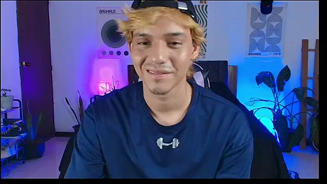 Habel  moretti online show from February 17, 6:07 pm