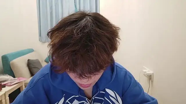 L1kuto online show from February 9, 10:20 am