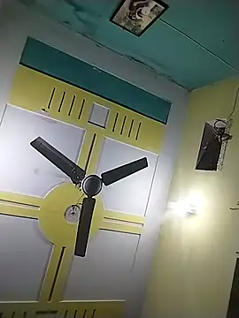 SINGLE BOY SITAR online show from March 1, 3:23 pm