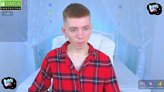 Cristian  Dior online show from March 8, 7:12 am