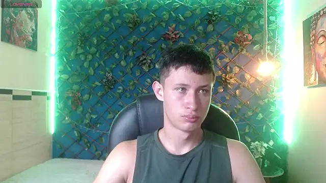 Garuo 18 online show from November 21, 3:38 am