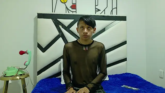 ALEXANDRO BOVER online show from October 30, 7:37 pm